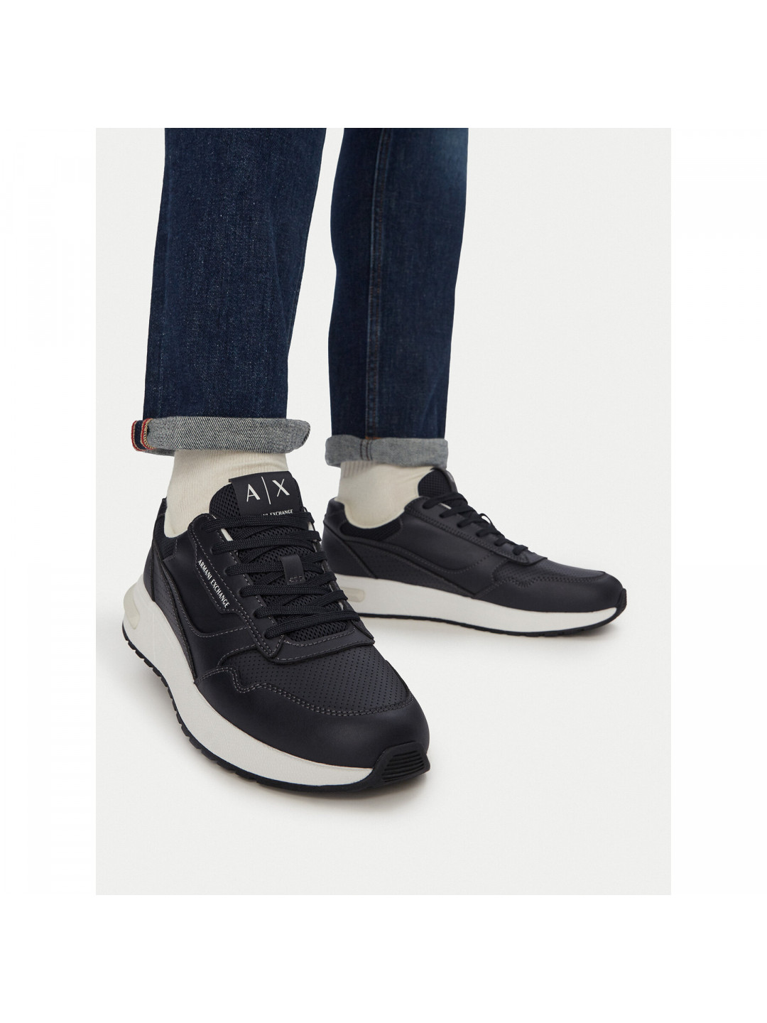 Sneakersy Armani Exchange XM002625 AF22779 ZB004 Tmavomodrá